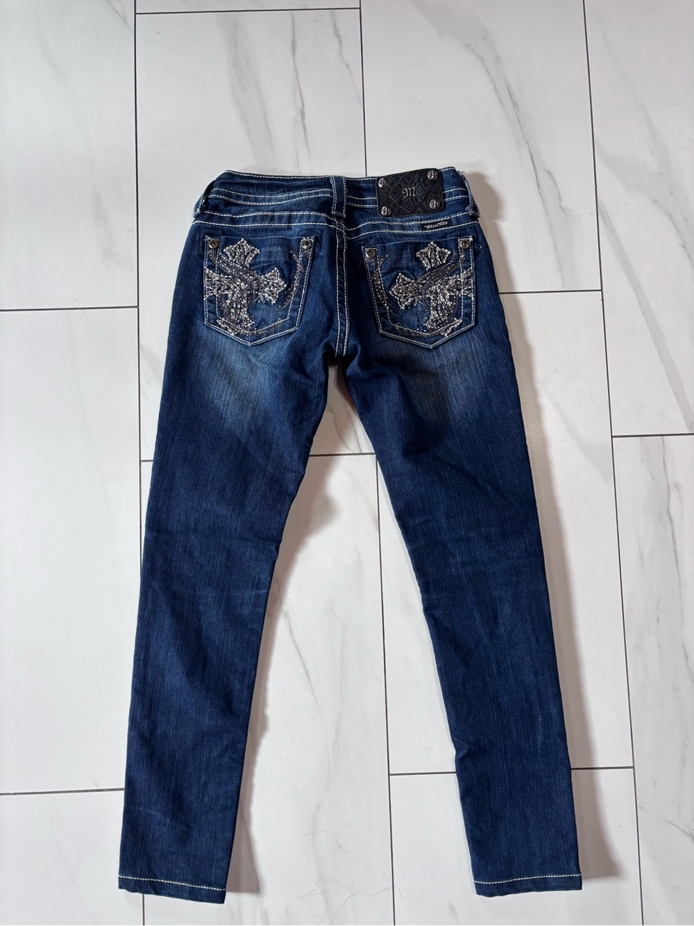 Miss me skinny jeans Embellished pockets medium wash size 25 - stretch